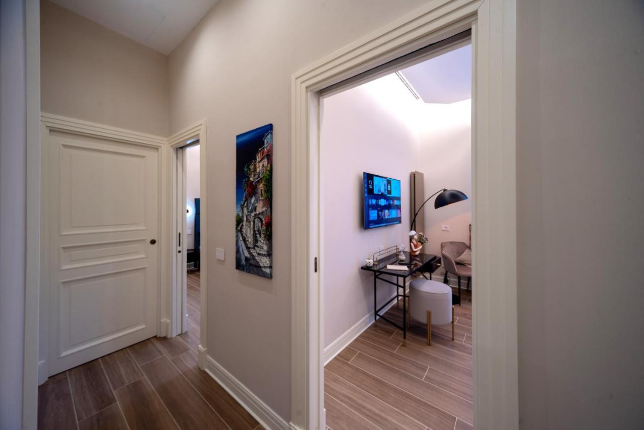 נאפולי Domina-Boutique Apartment מראה חיצוני תמונה
