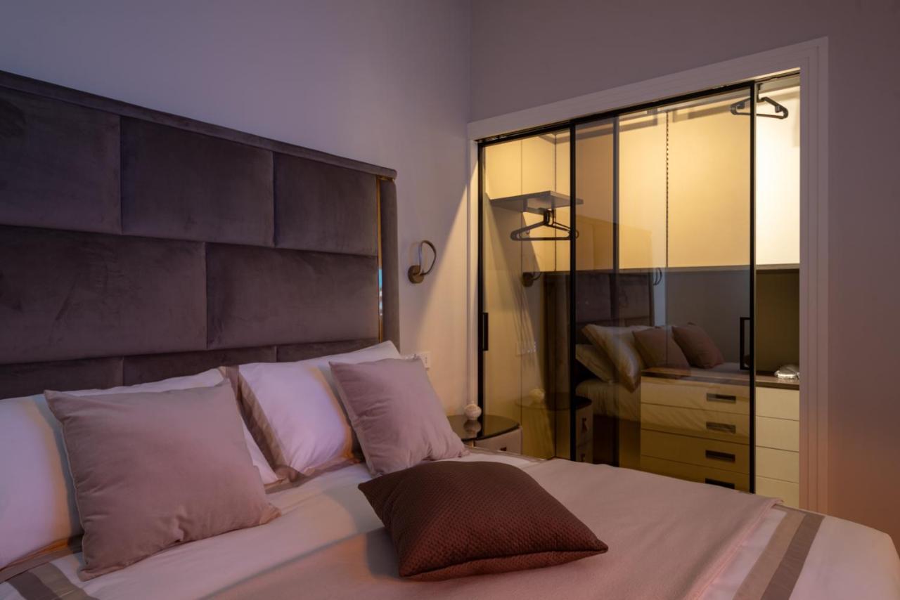 נאפולי Domina-Boutique Apartment מראה חיצוני תמונה